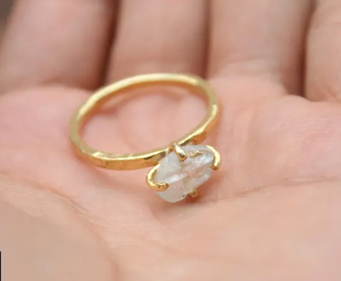 925 Sterling Silver Gold Plated Gems Rings 8To10MM Handmade White Druzy Stone Raw Shape Prong Set Ring For Her Jewelry