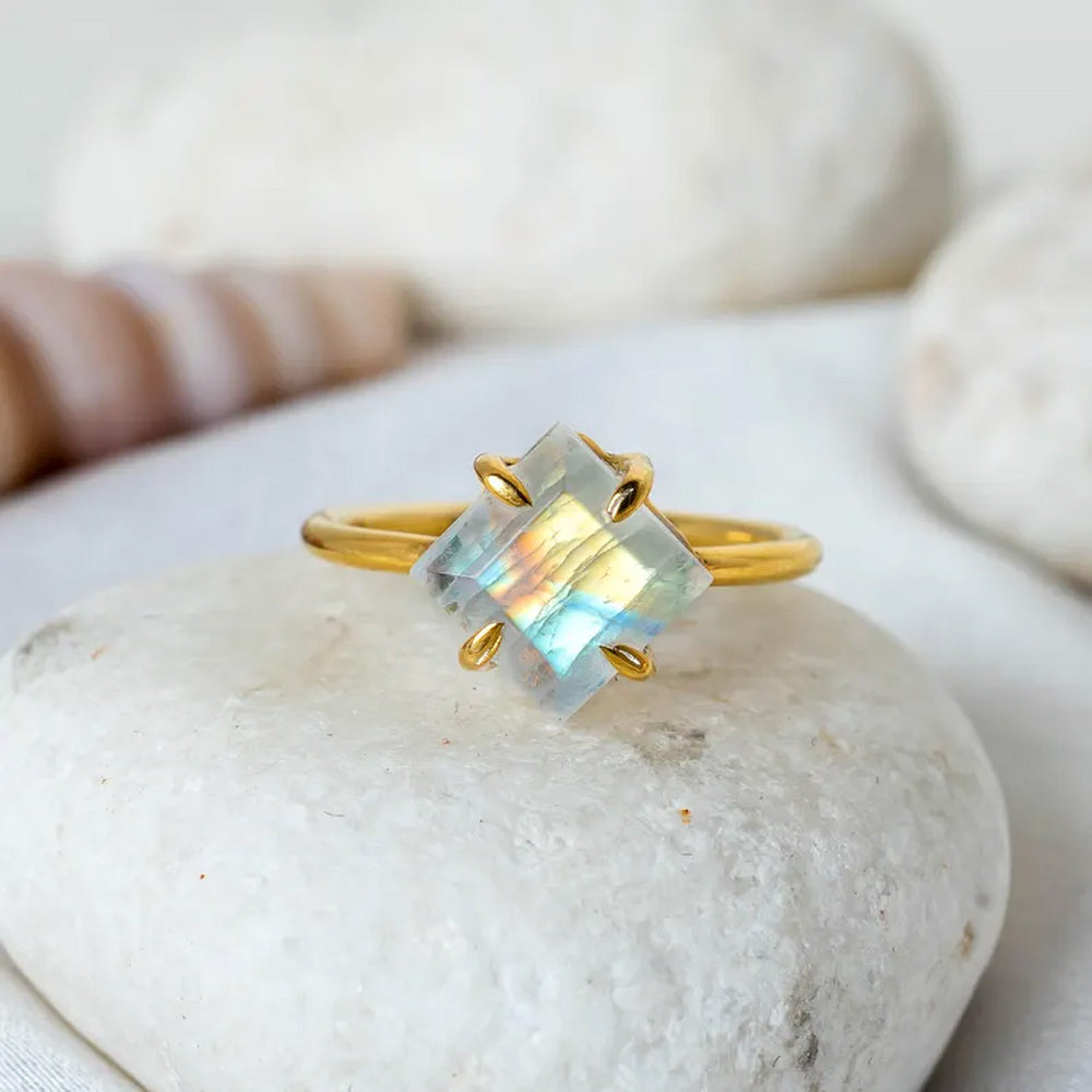 Trendy 925 Sterling Silver Gold Plated Gems Rings 10MM Handmade Rainbow Moonstone Square Octagon Shape Prong Set Ring For Her Jewelry