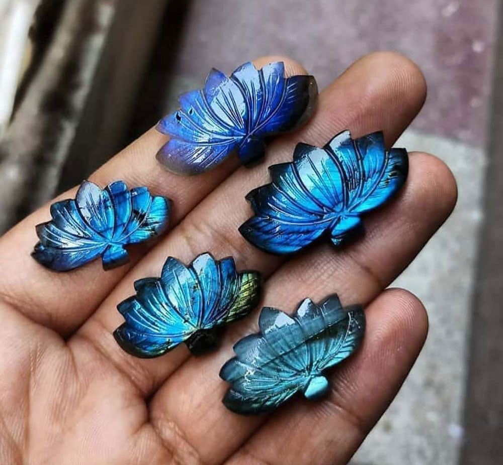 Handmade Carving Gemstone Lotus Flower Shape 15MM Rose Quartz Natural Carving Stone For Used Making Jewelry