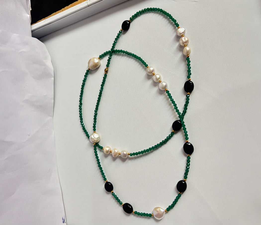 Handmade 10To15mm White Pearl With Black Onyx Uneven Shape Metal Chain Necklace Bezel With Drilled Set Jewelry For Women Gift