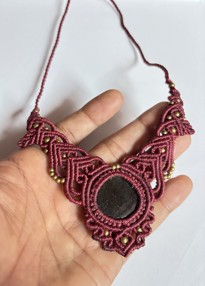 Handmade Macrame Heart Shape Labradorite Necklace 25–30mm