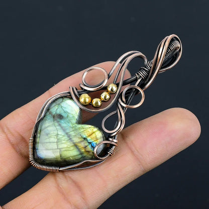 Awesome Handmade Copper/Brass Bezel With Wire Wrapped Pendant Heart Shape 20To25MM Labradorite Stone Pendant For Happy Birthday Gift's