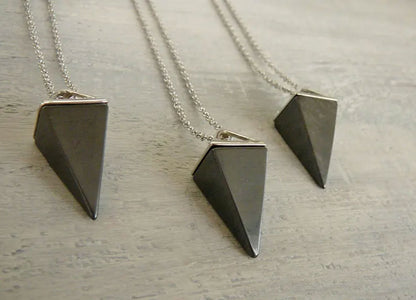 2025 Trendy Triangle Shape 25mm Crafted By Hand 925 Sterling Silver Pendant With Chain Necklace Jewelry Hematite Gemstone Pendant Bezel Setting For Anniversary Gift's Women or Men Jewelry