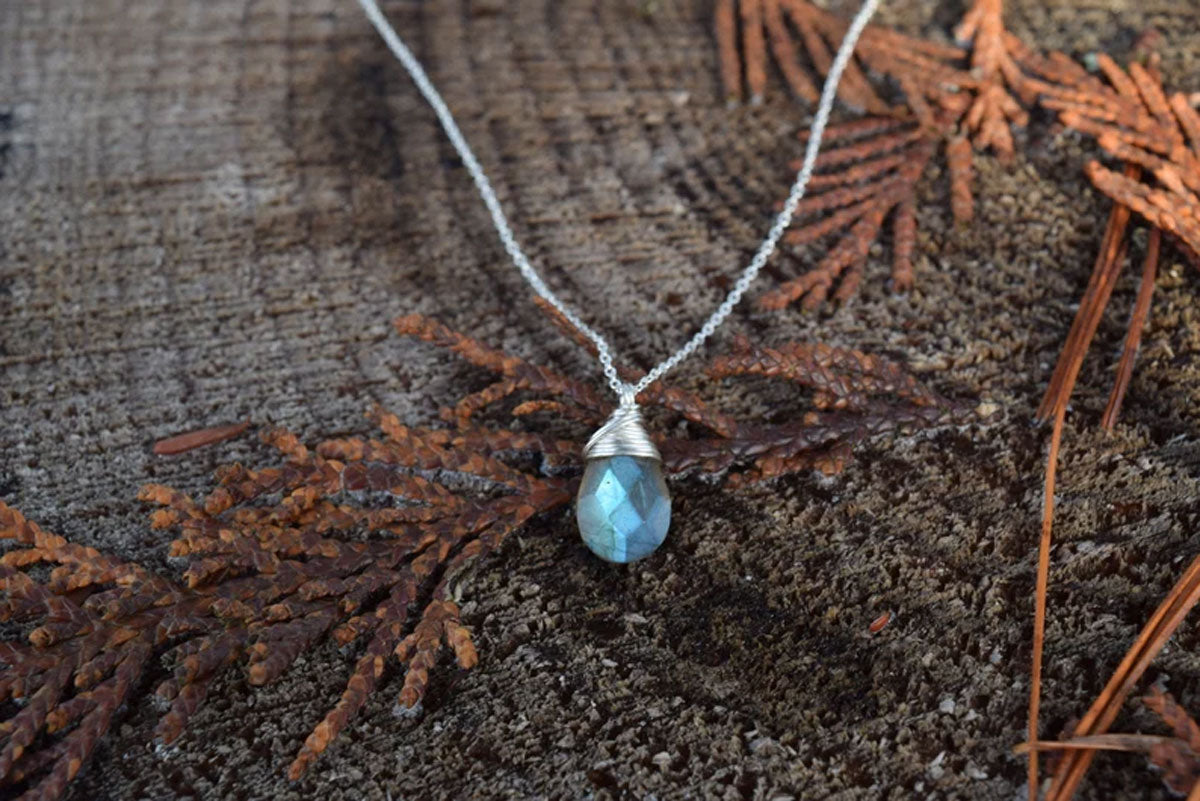 Handmade Brass Wire Wrapped Pendant Pear Shape 10MM Labradorite Pendant For Anniversary Gift for Wife Jewelry