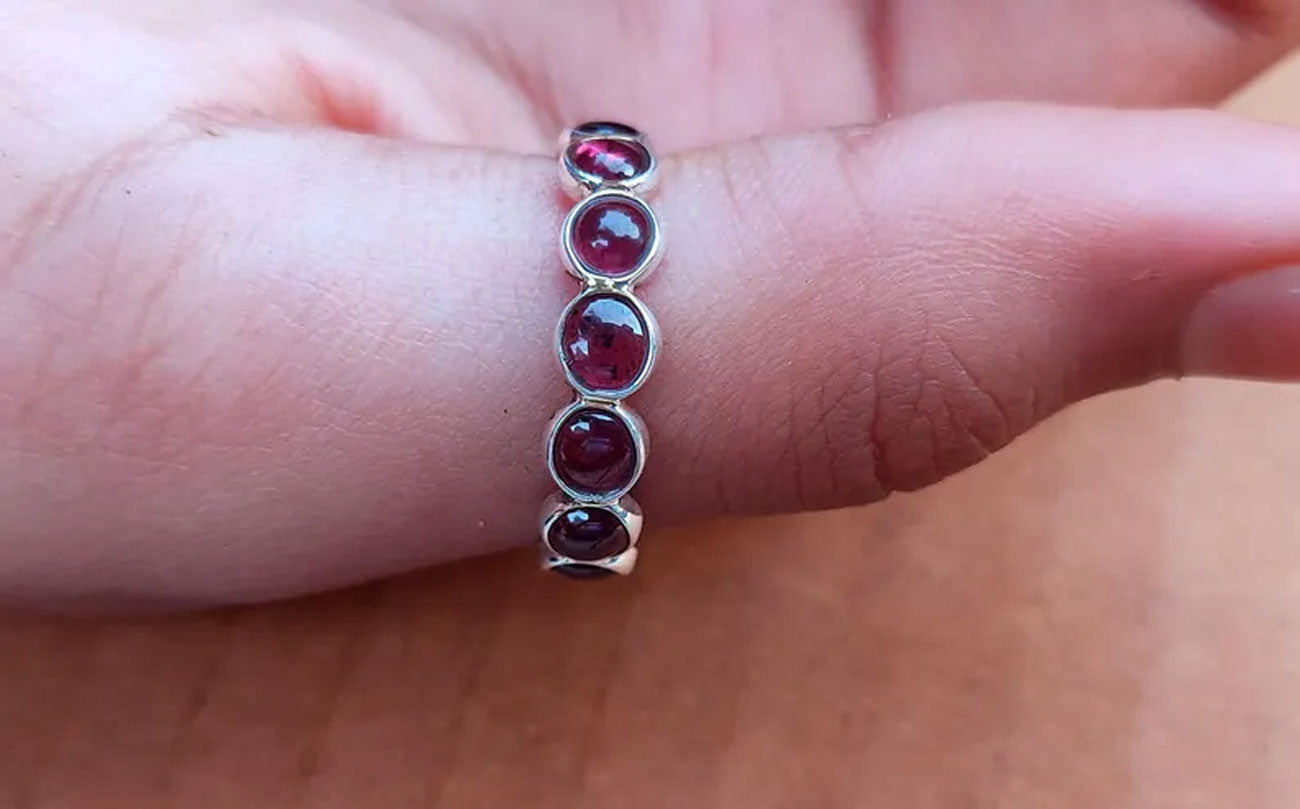 Trendy 925 Sterling Silver Gold Plated Gems Rings 3MM Handmade Garnet Quartz Stone Round Shape Bezel Set Ring For Her Jewelry