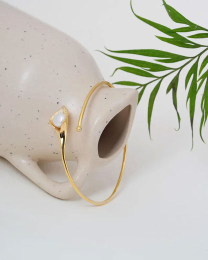 Adjustable Handmade Brass Bangle Size 10MM Round Shape White Pearl Gemstone Bezel Set Bangle For Happy Birthday Gift For Women