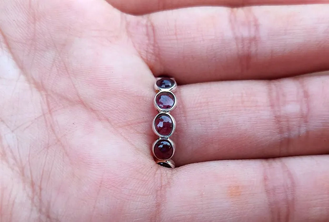 Trendy 925 Sterling Silver Gold Plated Gems Rings 3MM Handmade Garnet Quartz Stone Round Shape Bezel Set Ring For Her Jewelry