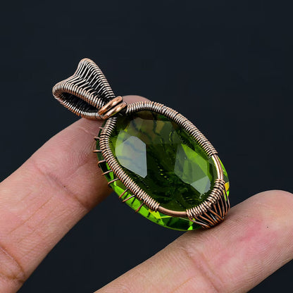 Trendy Handmade Copper Bezel With Tree Wire Wrapped Pendant Oval Shape 25To30MM Paridot Quartz Gemstone Pendant For Happy Birthday Gift's