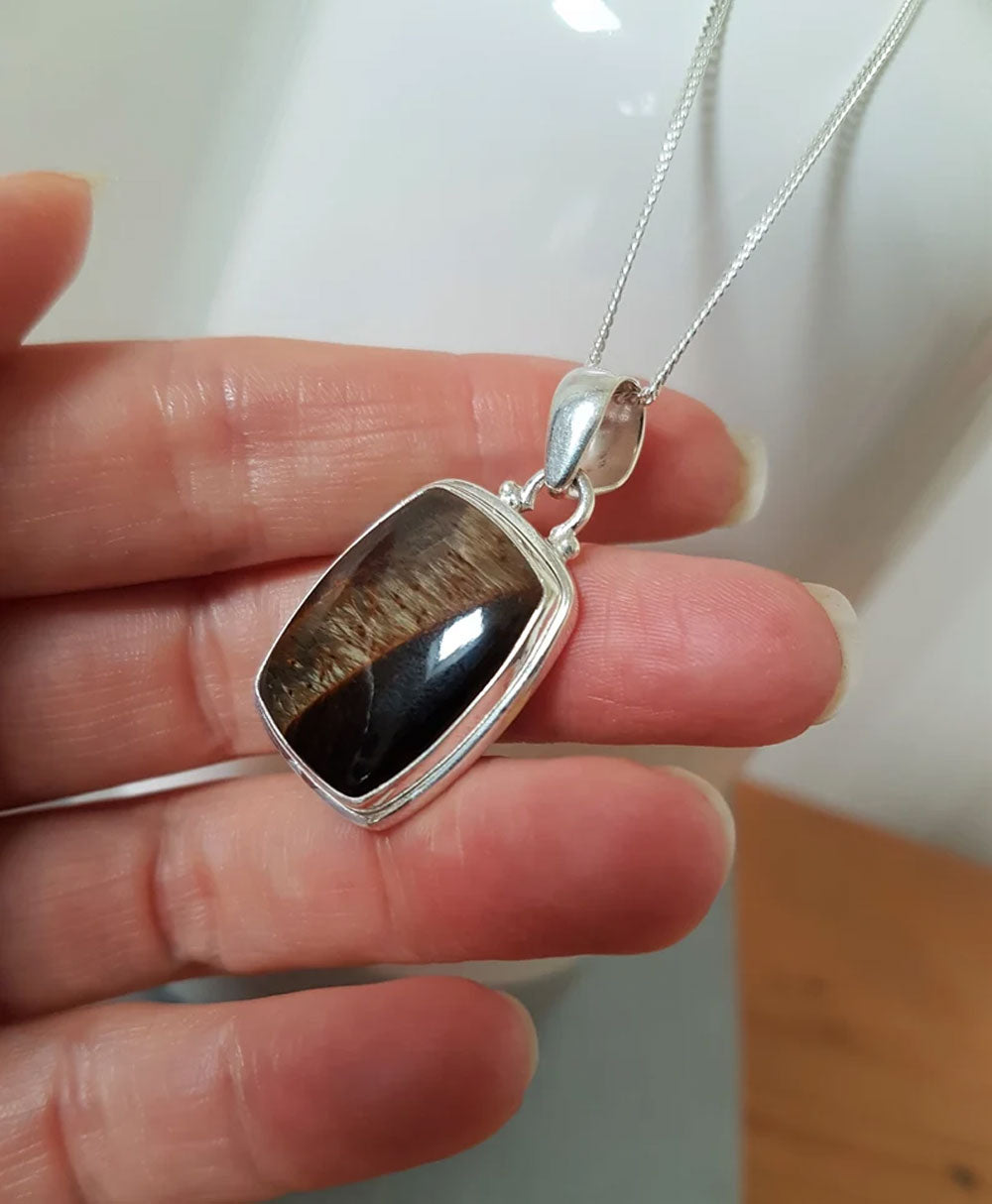 Handmade Tiger Eye Gemstone Brass Pendant 8x12mm