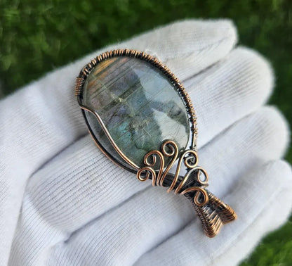 Trendy Awesome Handmade Copper/Brass Bezel With Wire Wrapped Pendant Oval Shape 25To30MM Labradorite Natural Stone Pendant For Anniversary Gift for Wife Jewelry
