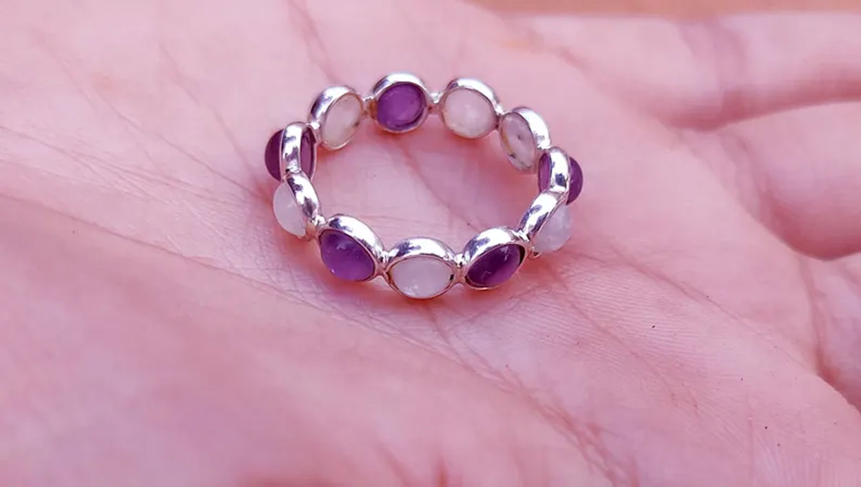 Trendy 925 Sterling Silver Gold Plated Gems Rings 3MM Handmade Amethyst or Rainbow Moonstone n Stone Round Shape Bezel Set Ring For Her Jewelry