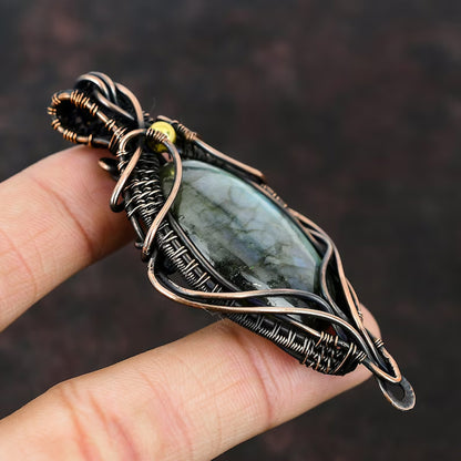 Trendy Handmade Copper Bezel With Wire Wrapped Pendant Round Shape 25To30MM Labradorite Gemstone Pendant For Happy Birthday Gift's