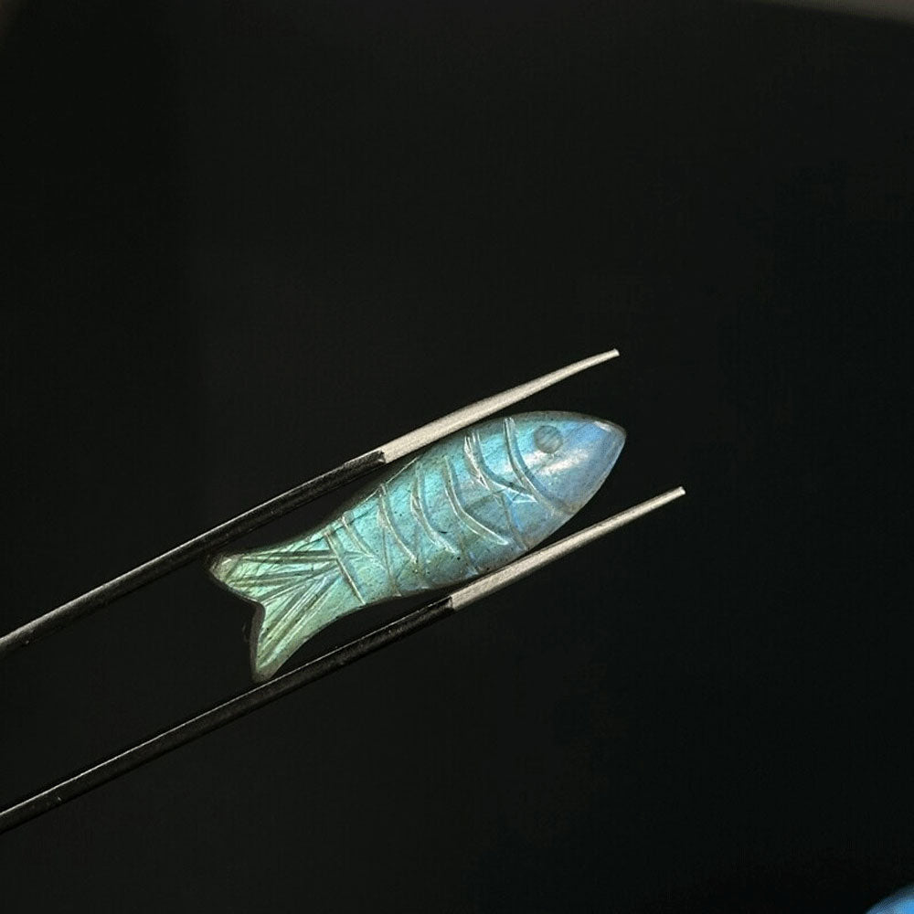 Handmade Carving Gemstone Fish Shape 20MM Labradorite Natural Carving Stone For Used Making Jewelry