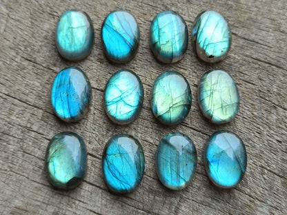 Handmade Carving Gemstone Oval Shape 12To16MM Labradorite Natural Carving Stone For Used Making Jewelry