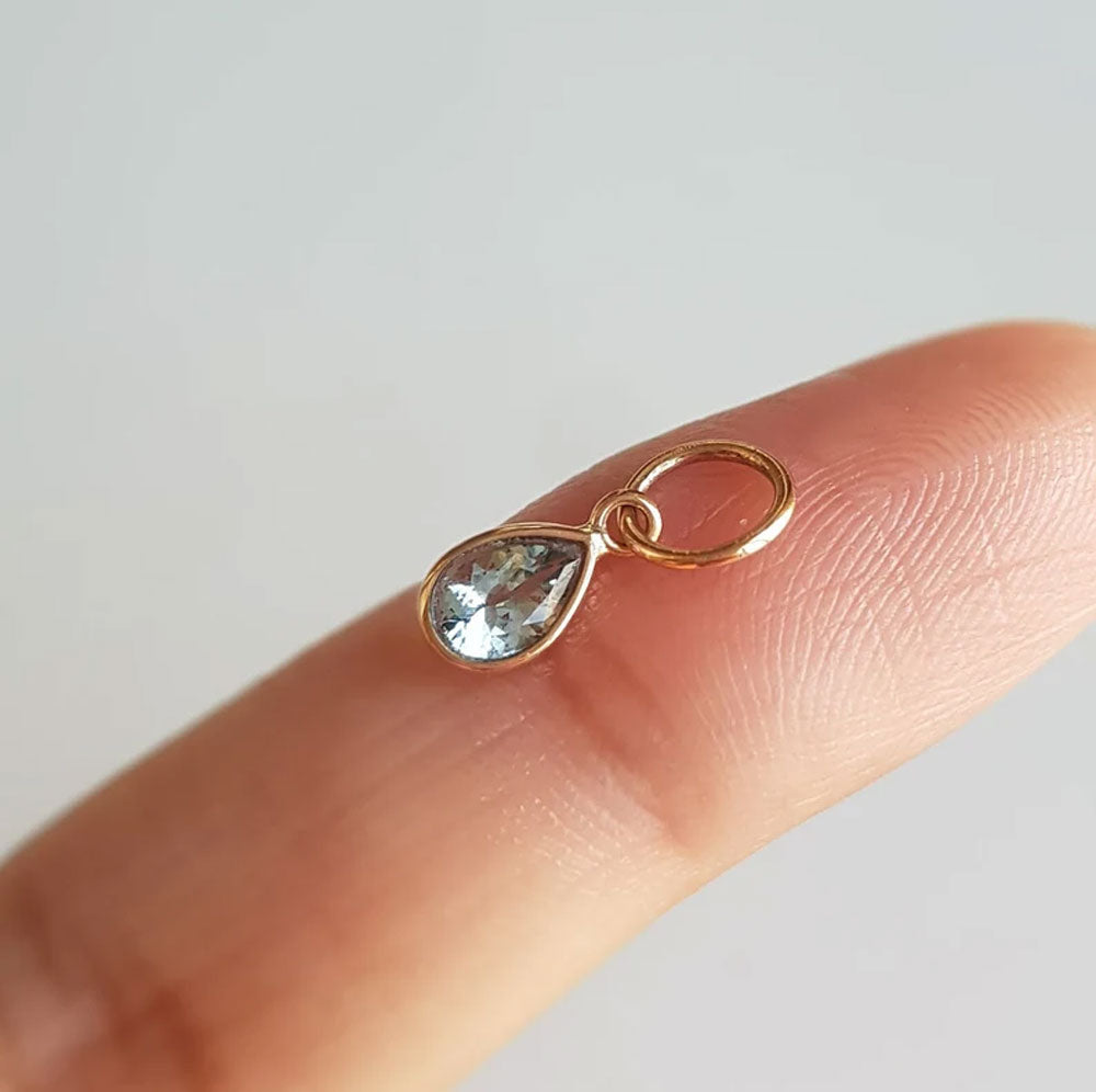 Natural Cristal Quartz Pear Shape Silver Pendant Jewelry