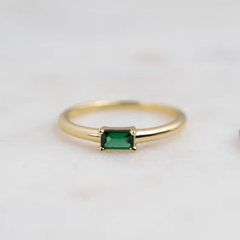 Handmade 925 Sterling Silver Apatite Ring 5x7mm
