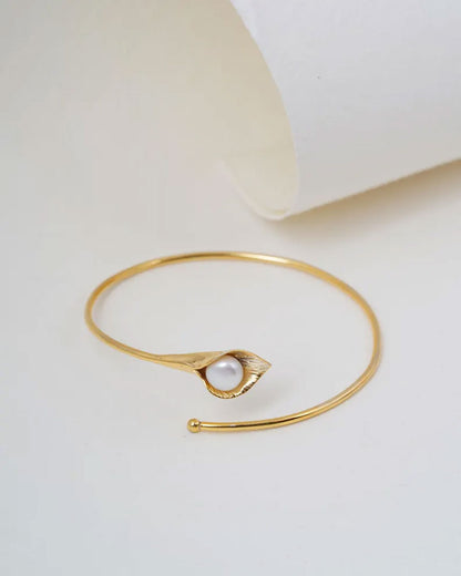 Adjustable Handmade Brass Bangle Size 10MM Round Shape White Pearl Gemstone Bezel Set Bangle For Happy Birthday Gift For Women