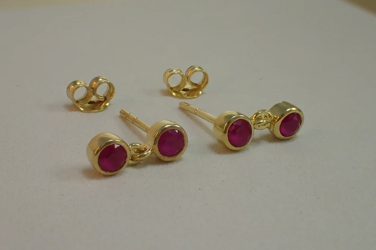 8MM Red Onyx Cut Gemstone Round Shape Stud Pair Earring Handmade Sterling Silver Earring For Women Girl Jewelry