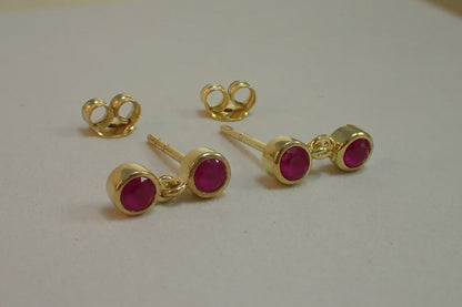 8MM Red Onyx Cut Gemstone Round Shape Stud Pair Earring Handmade Sterling Silver Earring For Women Girl Jewelry