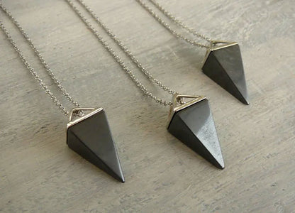 2025 Trendy Triangle Shape 25mm Crafted By Hand 925 Sterling Silver Pendant With Chain Necklace Jewelry Hematite Gemstone Pendant Bezel Setting For Anniversary Gift's Women or Men Jewelry