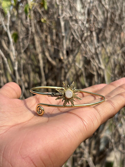Vintage Gold Sunburst Cuff - Celestial Moonstone Bangle