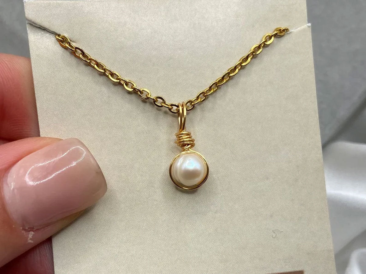 8–10MM White Pearl Bezel Set Handmade Silver Necklace