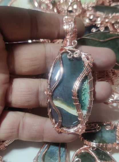 Handmade 20To25MM Oval Shape Labradorite Gemstone Metal Pendant Bezel With Wire Wrapped Set For Happy Birthday Gift For Wife For Her Metal Brass Pendant