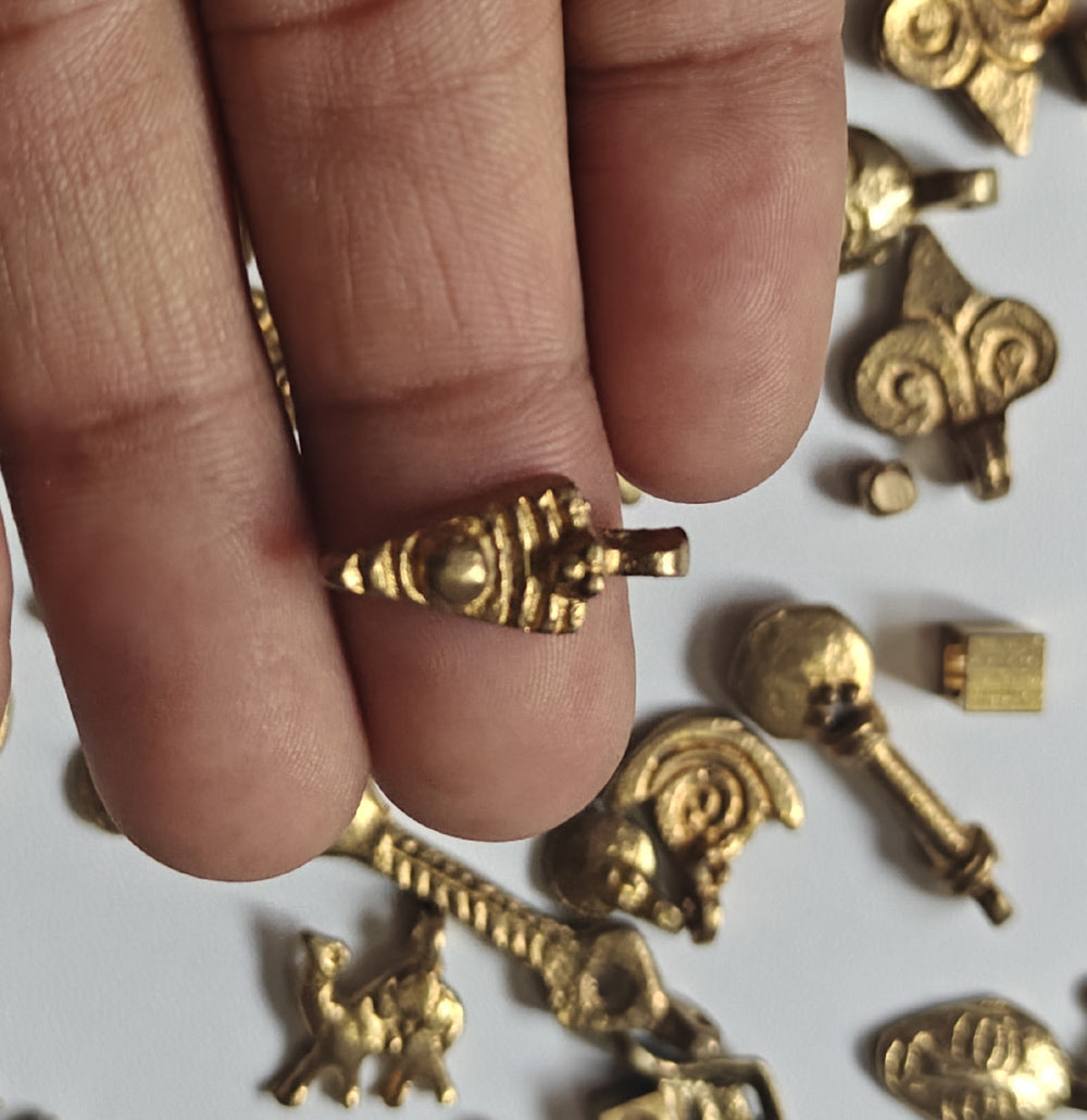 Awesome Golden Color Hamsa Hand Shape 10To15mm Brass Finding Jewelry Component Suppliers Used For Making Jewelry