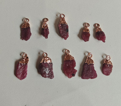 10To15mm Ruby Raw Gemstone Pendant Brass Golden Color Electroplated Setting Pendant Uneven Shape Pendant For Happy Birthday Gift's Pendant Jewelry