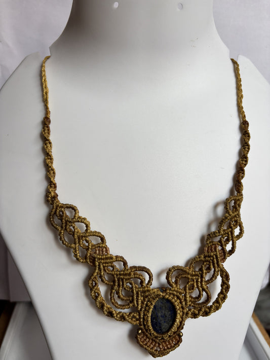 Handmade Macrame Necklace Stone Size 25To30MM Oval Shape Lapis Lazuli Gemstone Green Color Threads Necklace For Women And Girl's Jewelry