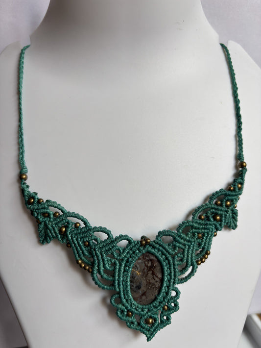 Handmade Macrame Necklace Stone Size 25To30MM Oval Shape Labradorite Gemstone Purple Color Threads Necklace For Women And Girl's Jewelry (Copy)