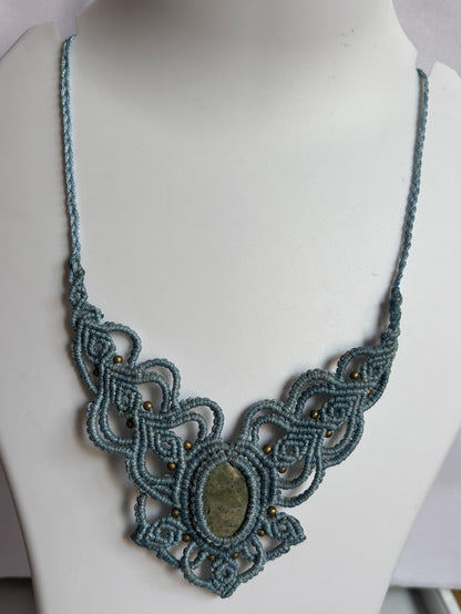 Handmade Macrame Necklace Stone Size 25To30MM Oval Shape Brown Agate Gemstone Golden Beads Green Color Threads Necklace For Women And Girl's Jewelry