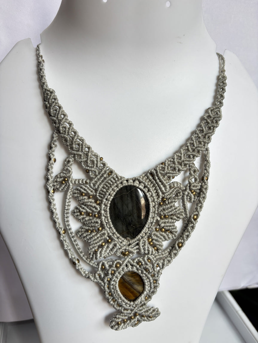 Macrame Labradorite & Tiger Eye Oval Necklace 20–25MM