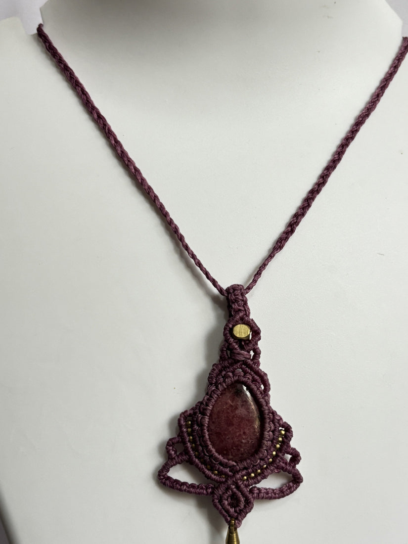 2025 Trendy Crafted By Hand Macrame Necklace Stone Size 20To25MM Pear Shape Rhodonite Gemstone Beads Green Color Threads Bezel Set Necklace For Women And Girl's Jewelry