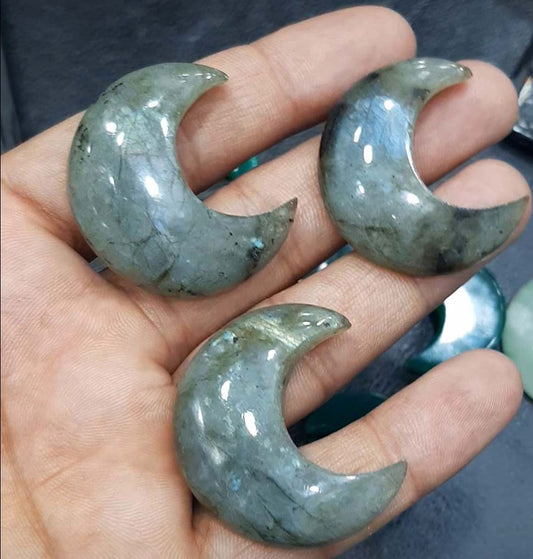 Handmade Carving Gemstone Rose Half Moon Shape 20To30MM Labradorite Natural Carving Stone For Used Making Jewelry