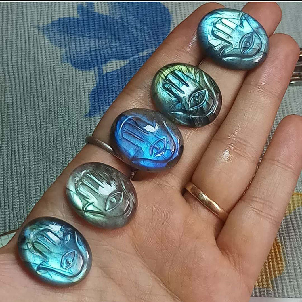 Handmade Carving Gemstone Buddha Shape 25To30MM Blue Labradorite Natural Carving Stone For Used Making Jewelry
