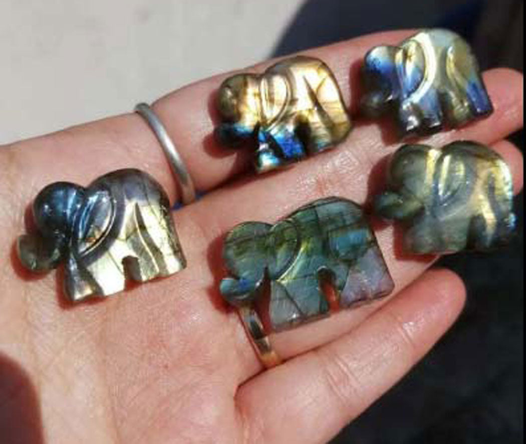 Carving Green Onyx Round Flower Shape Gemstone | Handmade