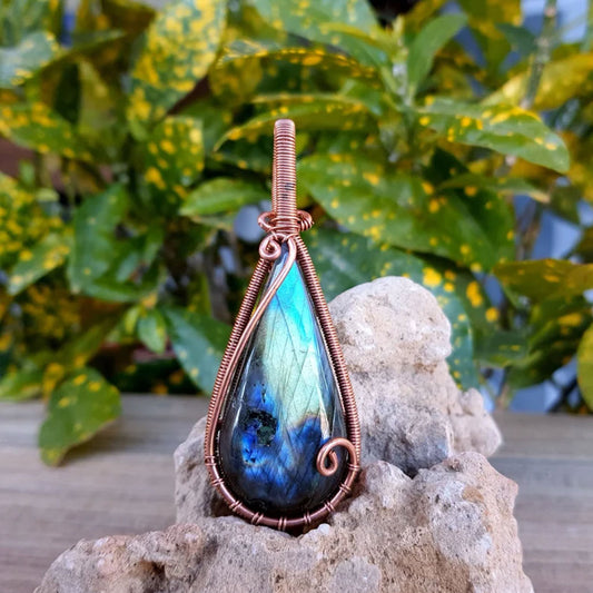 Handmade Brass Wire Wrapped Labradorite Pendant Pear Shape 25MM Labradorite Stone Pendant For Anniversary Gift for Wife Jewelry