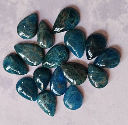 Blue Apatite Pear Cut Gemstone for Jewelry