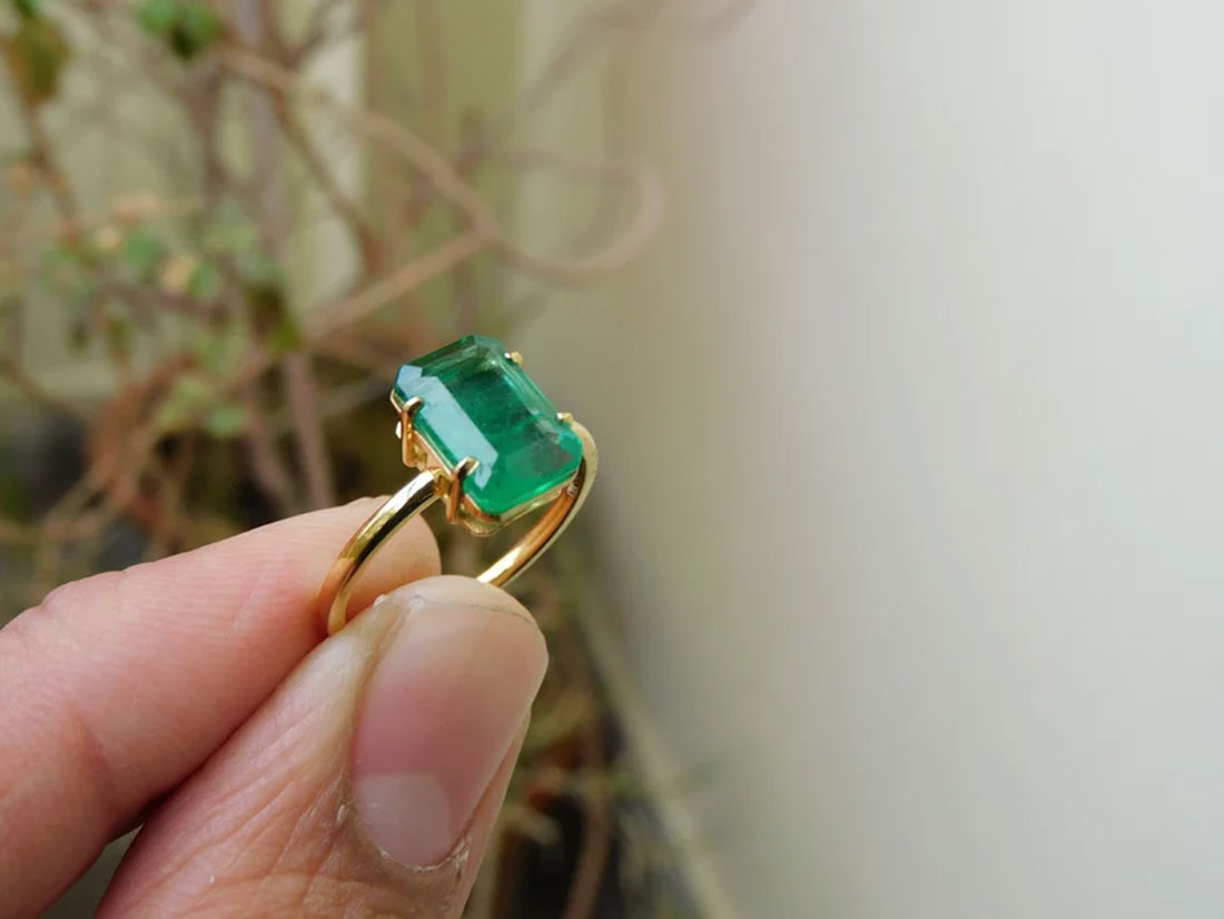 Natural Emerald Gemstone Ring 8x12MM | 925 Silver Prong Set