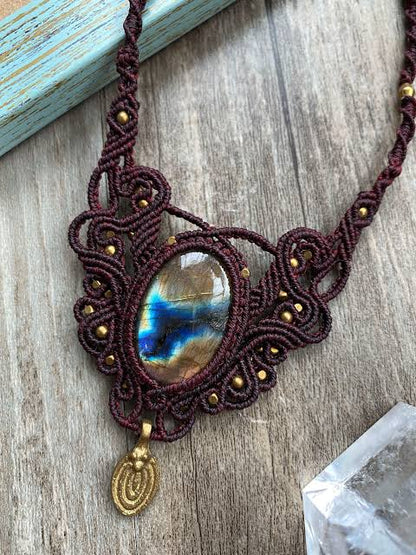 Labradorite Heart Macrame Necklace | Green Cord