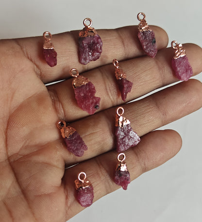 10To15mm Ruby Raw Gemstone Pendant Brass Golden Color Electroplated Setting Pendant Uneven Shape Pendant For Happy Birthday Gift's Pendant Jewelry