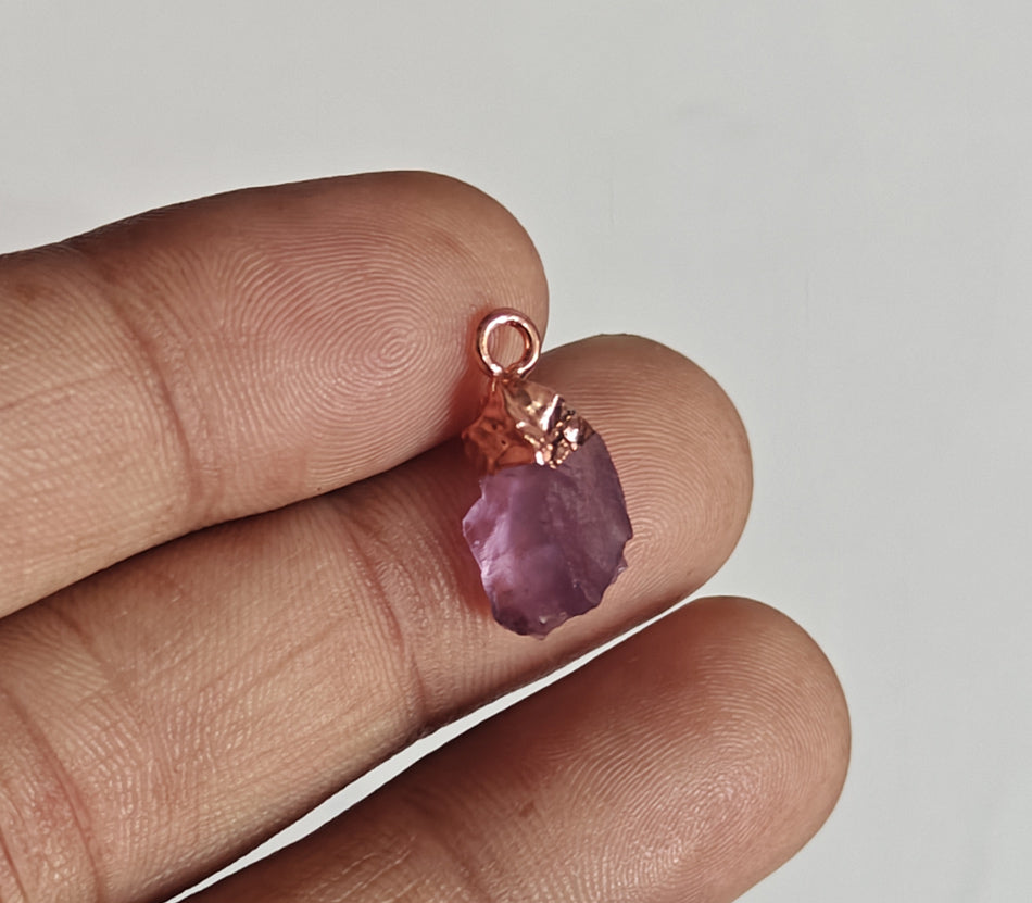 Trendy 10To15mm Amethyst Raw Gemstone Pendant Brass Golden Color Electroplated Setting Pendant Uneven Shape Pendant For Happy Birthday Gift's Pendant