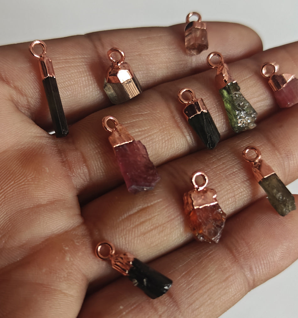 Trendy 10To15mm Multi Tourmaline Raw Gemstone Pendant Brass Golden Color Electroplated Setting Pendant Uneven Shape Pendant For Happy Birthday Gift's Pendant