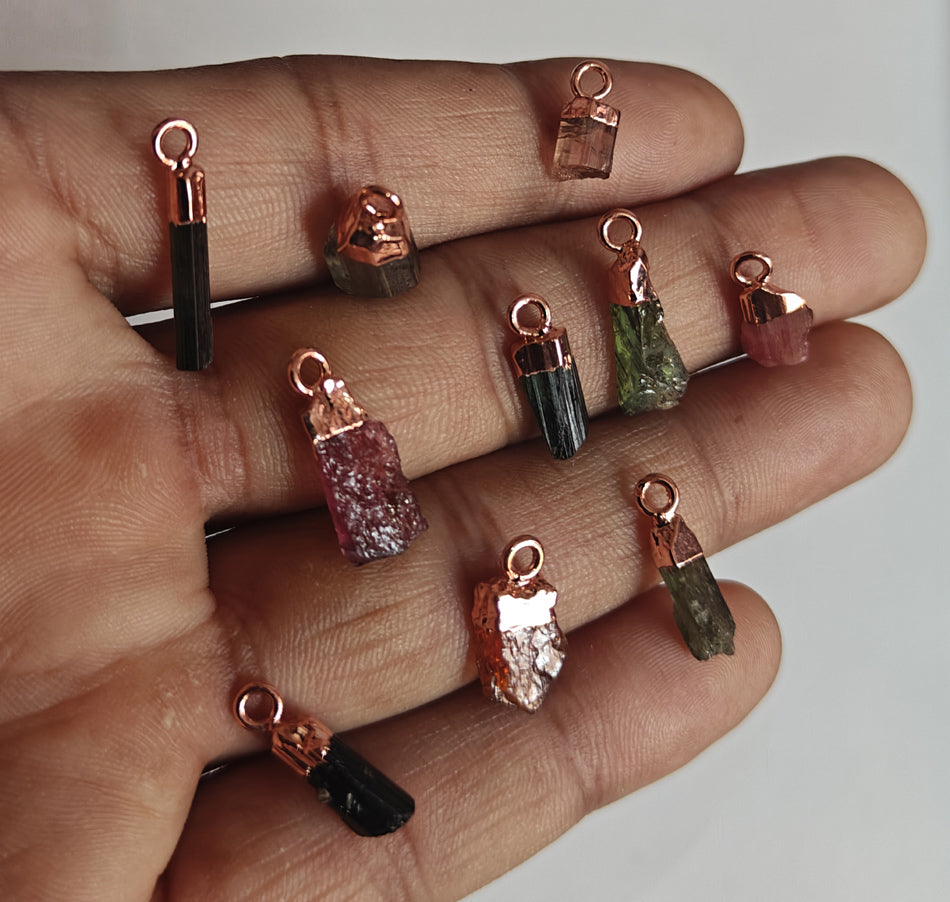 Trendy 10To15mm Multi Tourmaline Raw Gemstone Pendant Brass Golden Color Electroplated Setting Pendant Uneven Shape Pendant For Happy Birthday Gift's Pendant