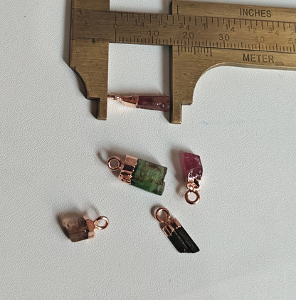 Trendy 10To15mm Multi Tourmaline Raw Gemstone Pendant Brass Golden Color Electroplated Setting Pendant Uneven Shape Pendant For Happy Birthday Gift's Pendant