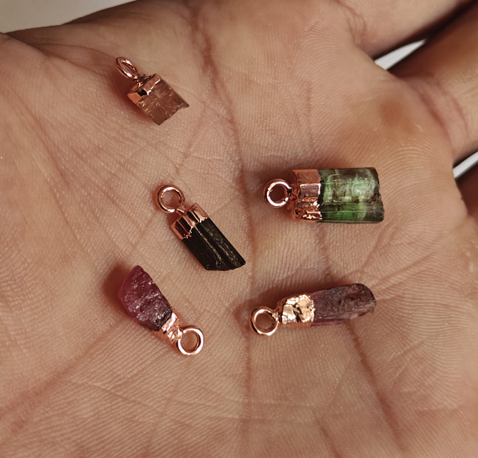 Trendy 10To15mm Multi Tourmaline Raw Gemstone Pendant Brass Golden Color Electroplated Setting Pendant Uneven Shape Pendant For Happy Birthday Gift's Pendant