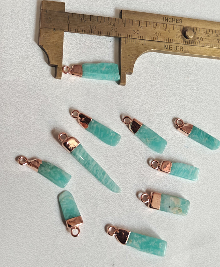 8To12mm Amazonite Scale Raw Gemstone Pendant Brass Golden Color Electroplated Setting Pendant Scale Shape Pendant For Happy Birthday Gift's Pendant