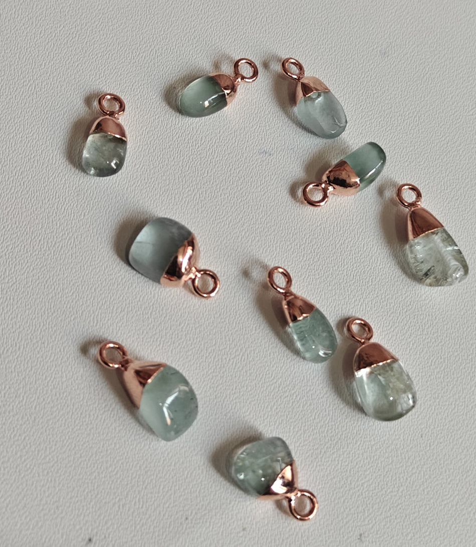 8To12mm Aquamarine Raw Gemstone Pendant Brass Golden Color Electroplated Setting Pendant Drop Shape Pendant For Happy Birthday Gift's Pendant