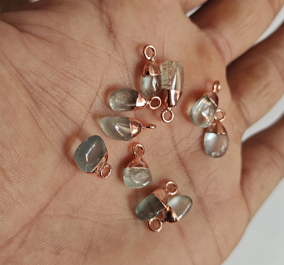 8To12mm Aquamarine Raw Gemstone Pendant Brass Golden Color Electroplated Setting Pendant Drop Shape Pendant For Happy Birthday Gift's Pendant